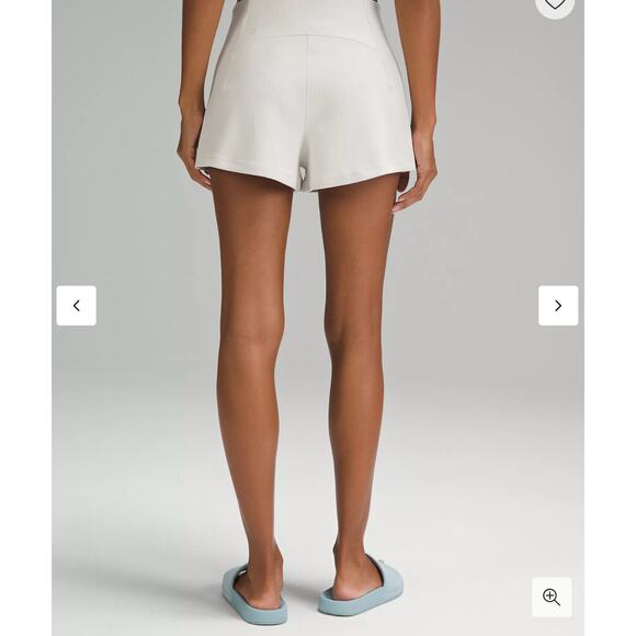 Lululemon Ribbed Softstreme HR Short 2” NWT - Bone / Size 8 - Picture 6 of 8